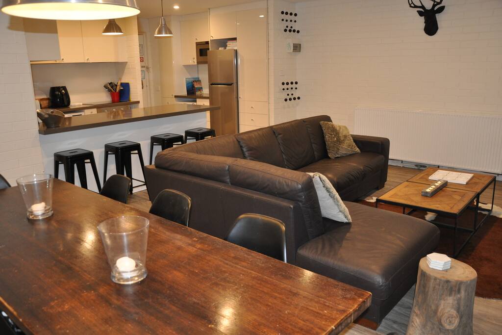 Post day on the slopes relax on the large leather L shaped sofa or at the breakfast bar that seats 4.
