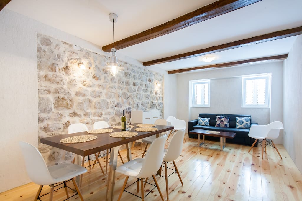 Lounge and dining area with great views