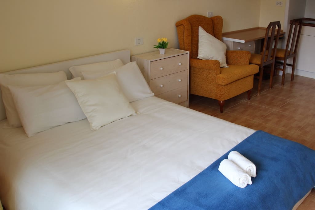 Crisp clean bed - Cama doble.