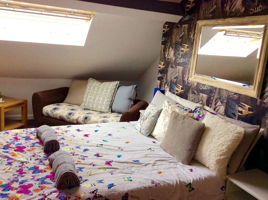 Fresh bed linen & towels.
