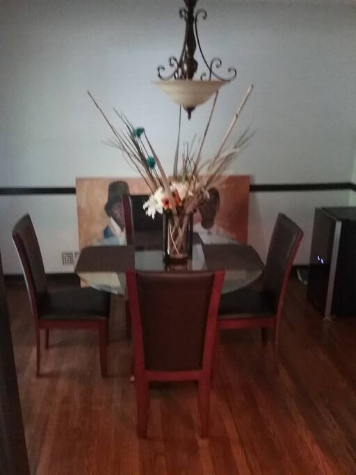Dining room...