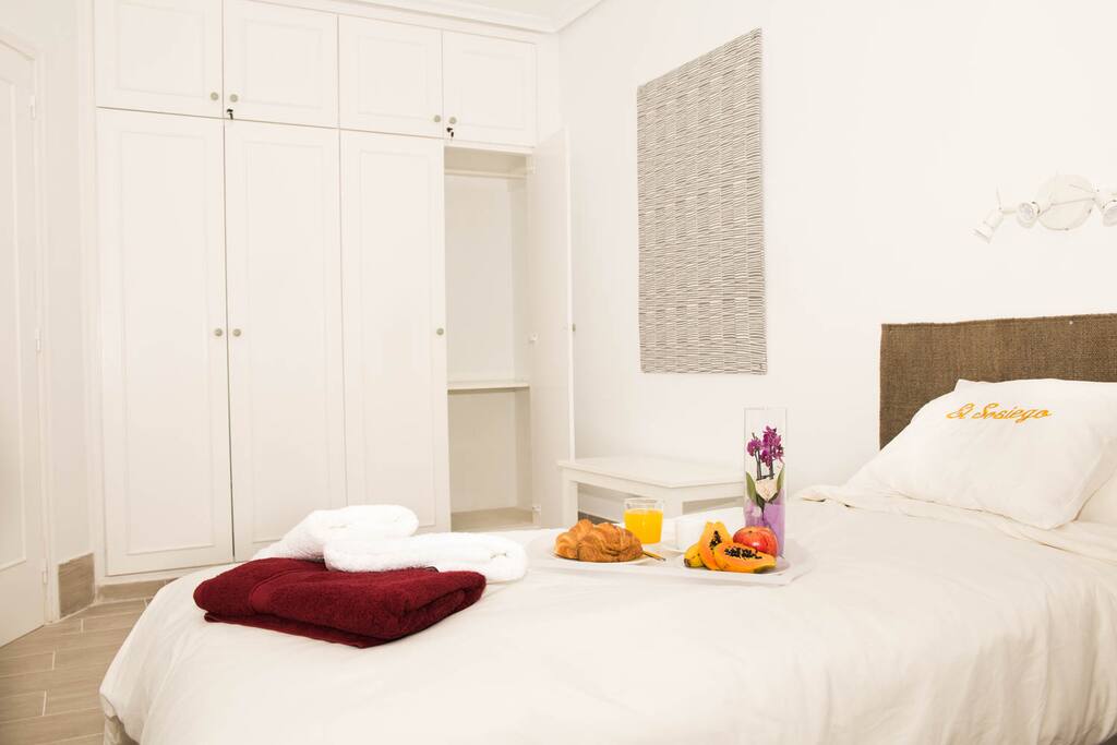 Habitación y armarios