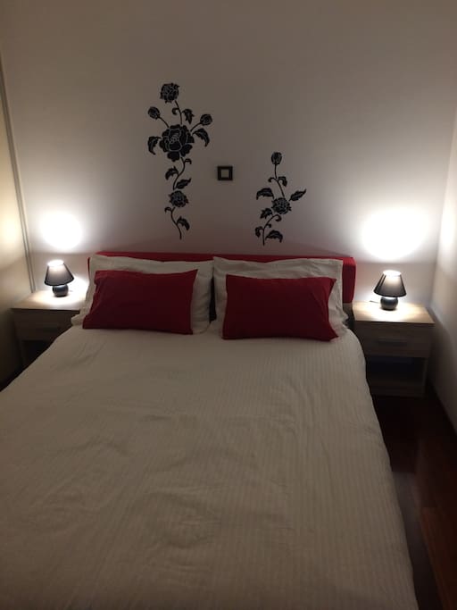 Bedroom / bed 150x200cm