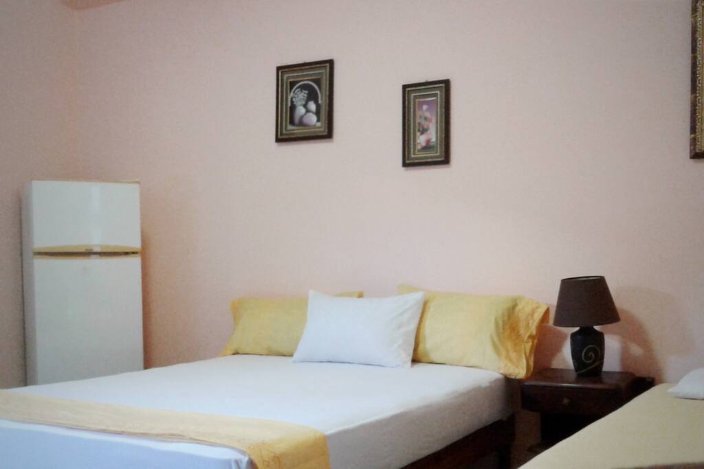 Habitacion 1 privada para 3 personas