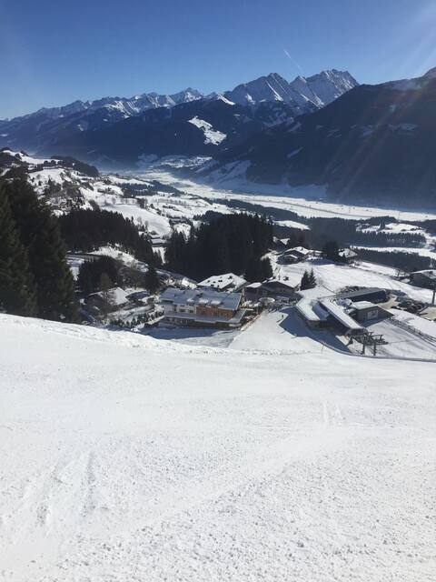 Luxury Penthouse ski in & out Kitzbuhel area