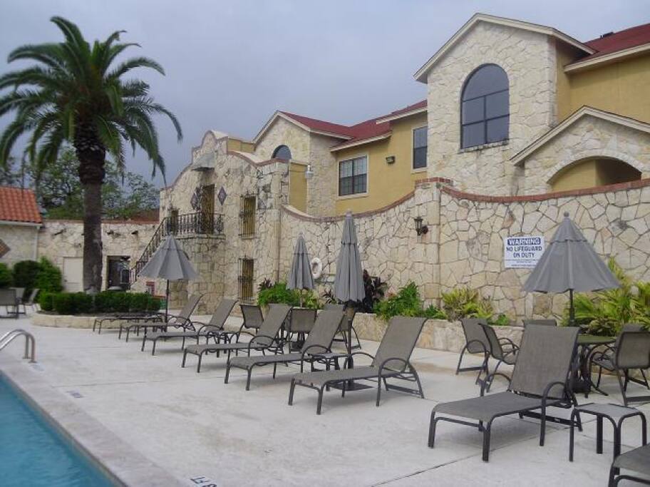Alberca para el condominio / Pool for the Resort