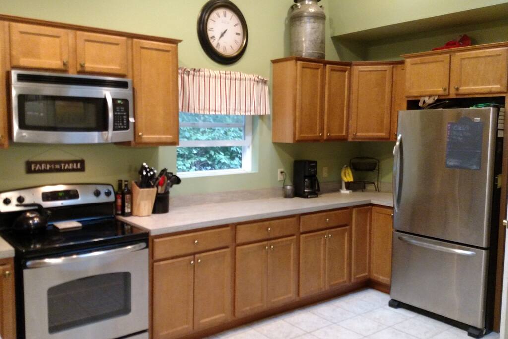 Kitchen. Lots of Counter Space