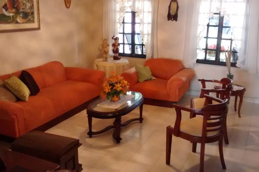 Sala principal de la casa