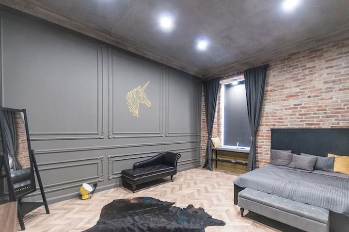 3号卧室配备有标准双人床