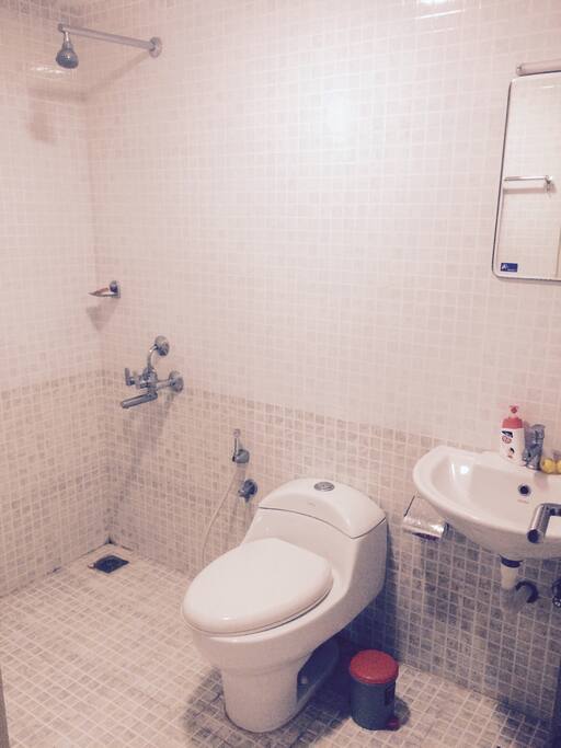 Spacious bath room
