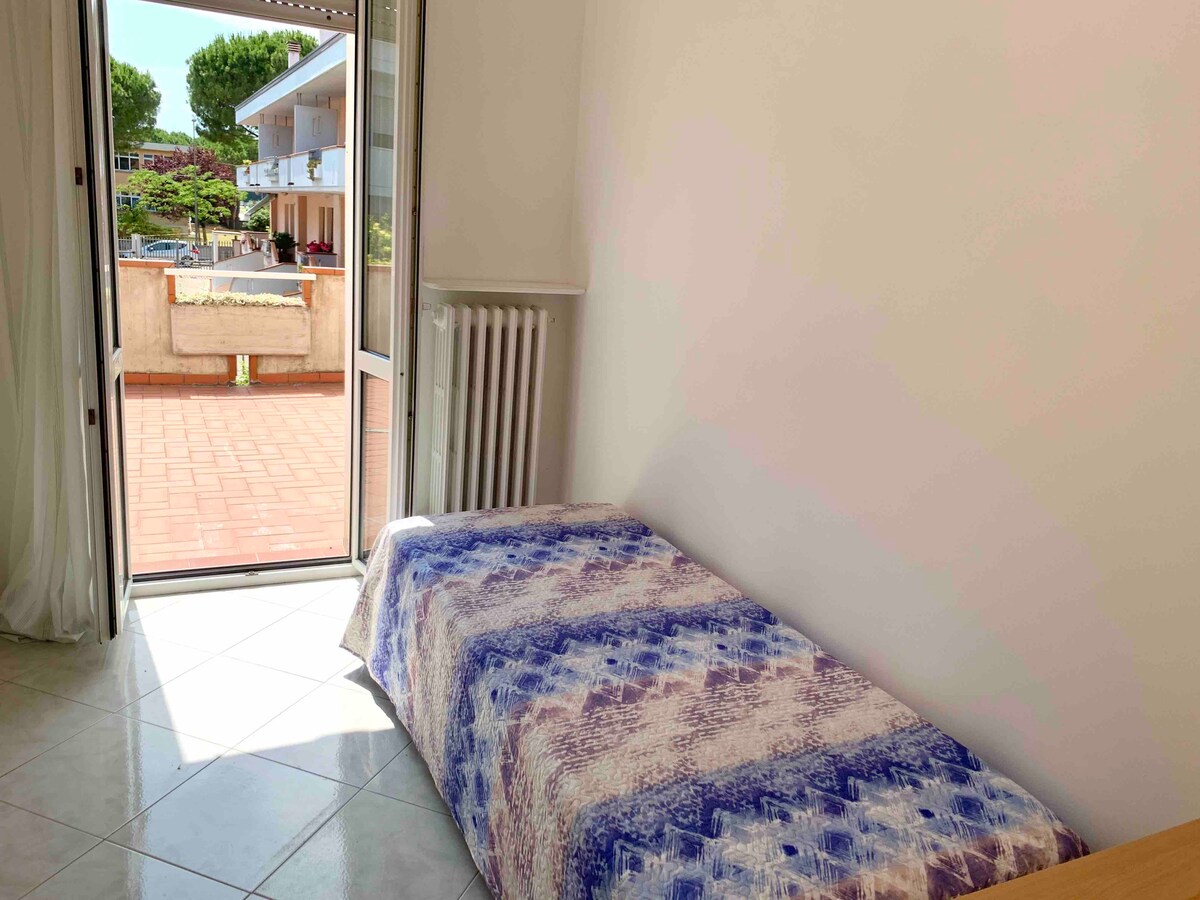 Spavaća soba s pristupom balkonu 