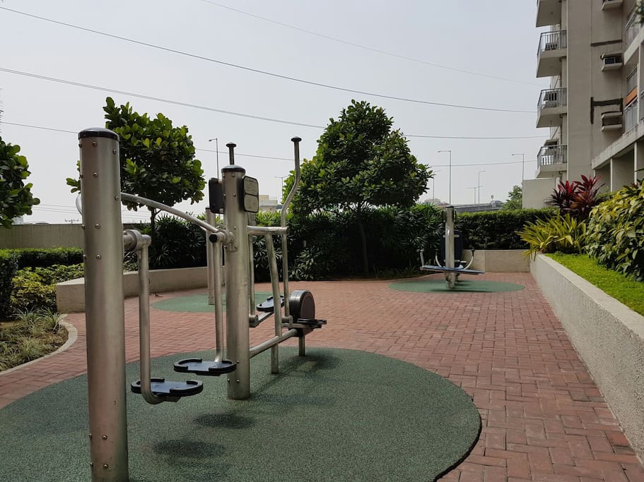 Access to outdoor gym and playground