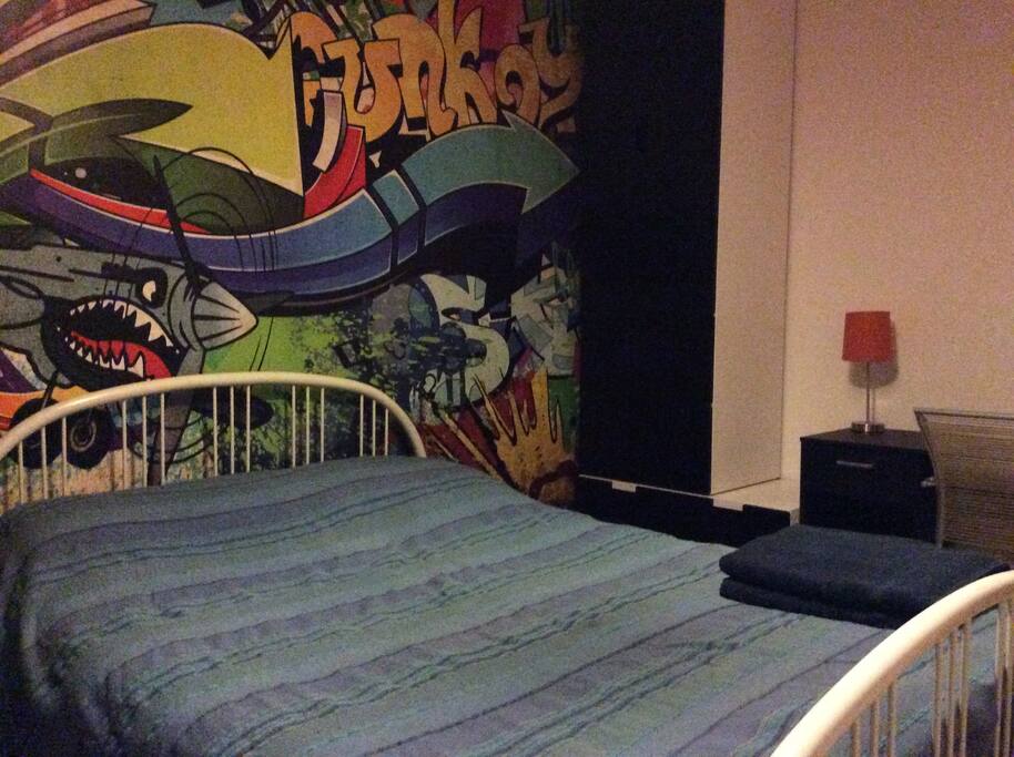 Guest bedroom