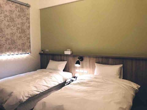 Yun Tian Homestay: Entire House for 5-14 People