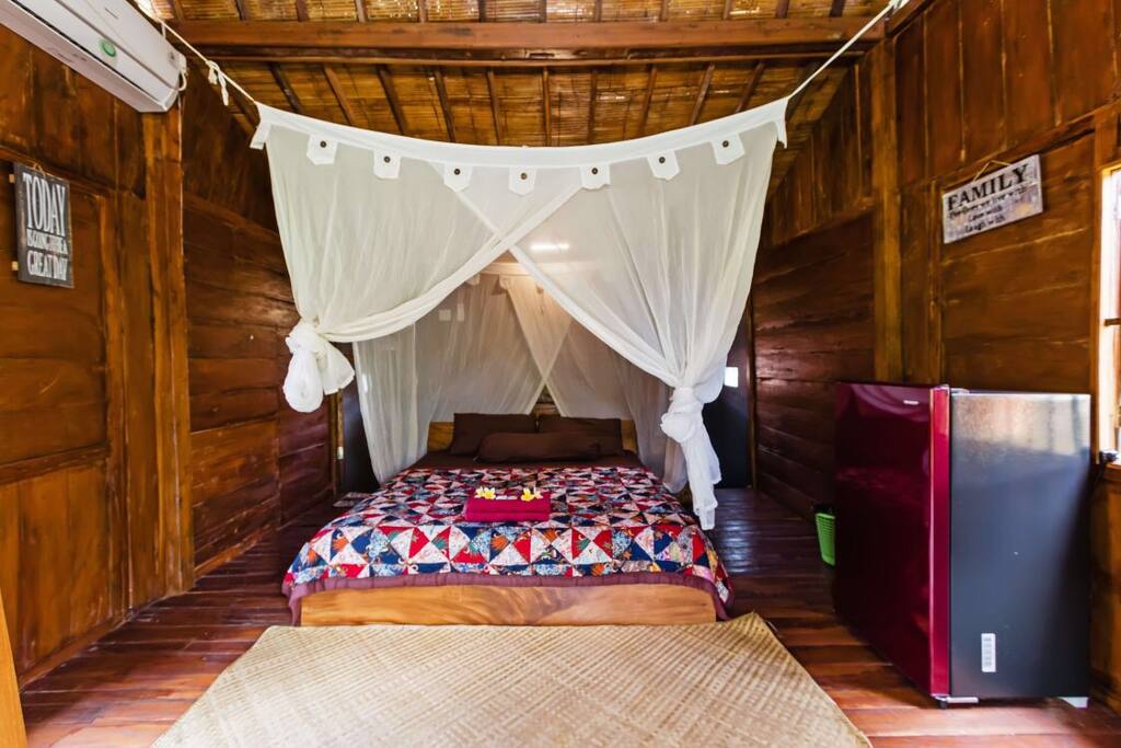The room (queen bed size 160mx200m)