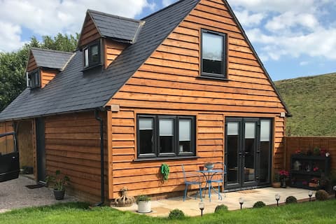 Top Airbnb: Paddlesworth entire brand new two floor house in Folkestone And Hythe