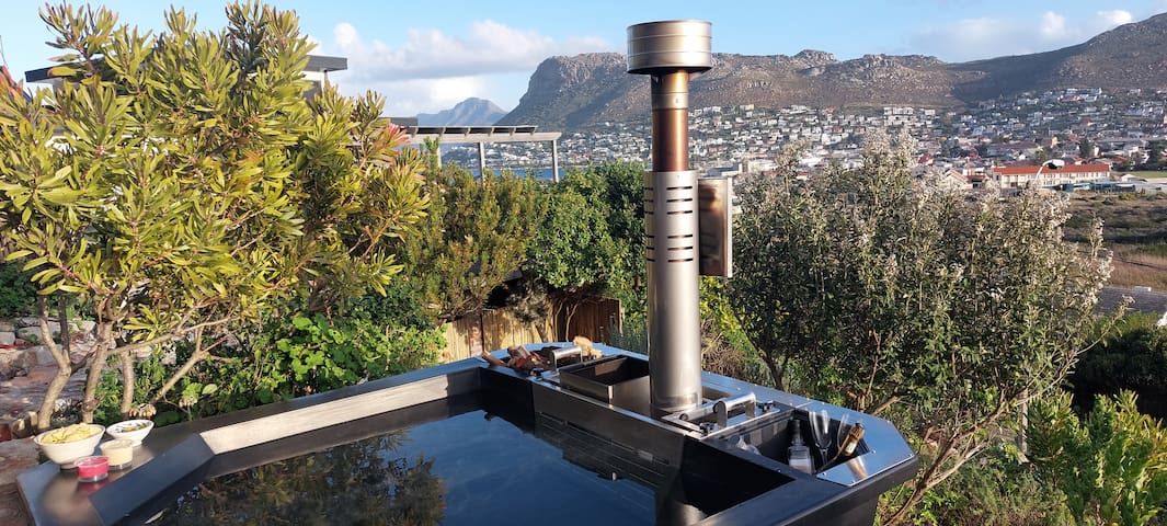 The Mountain House – Peaceful and Private gallery image 2