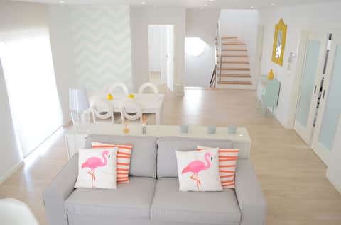 Airbnb em destaque: iSleep Ericeira Beach House -SURF & BEACHFRONT- em Ericeira