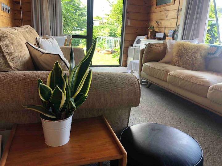 Cosy And Comfortable   New Plymouth - New Plymouth