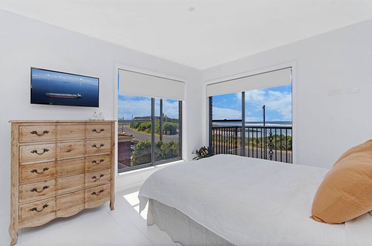 10 Ocean Villa gallery image 4