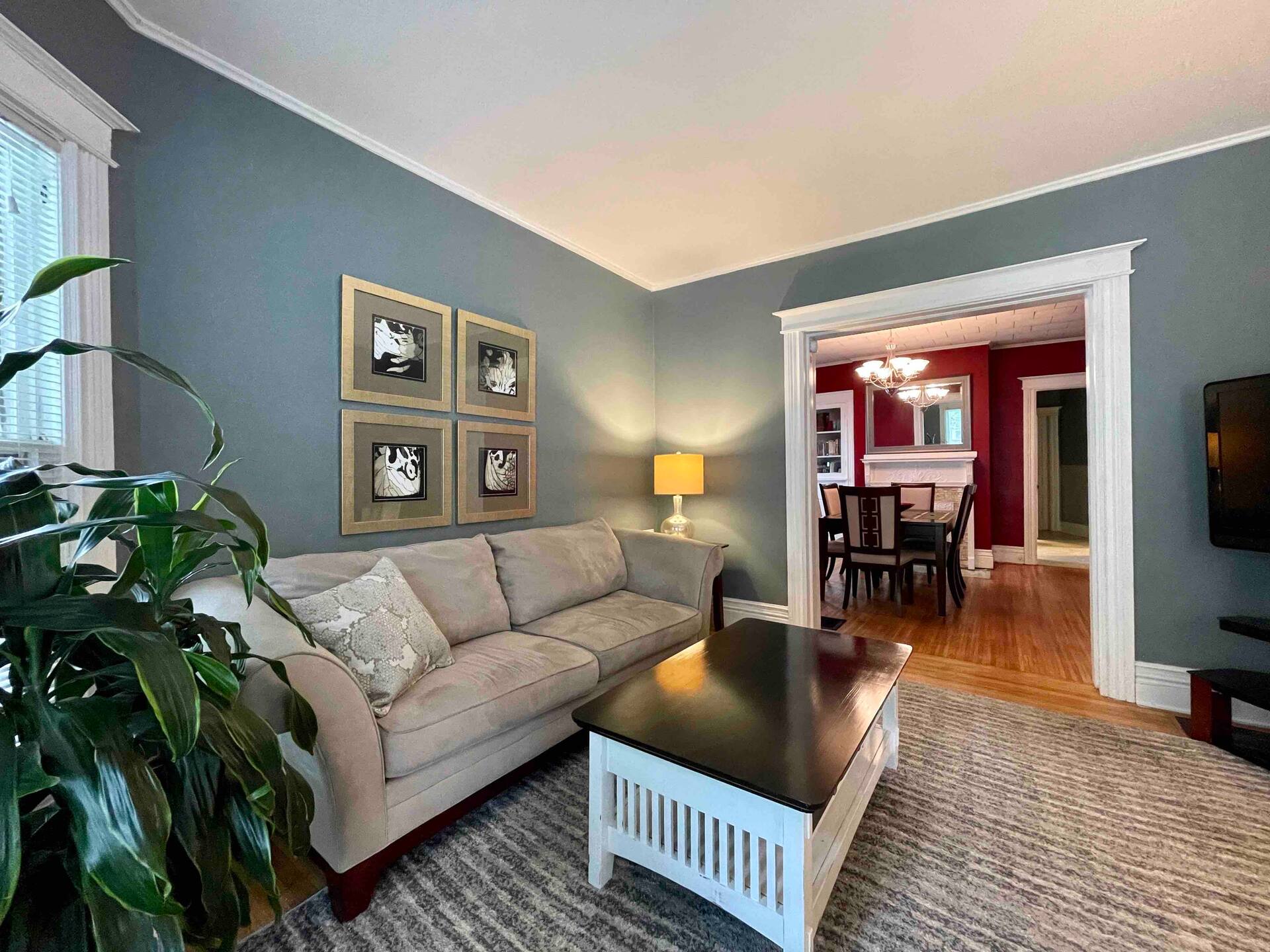 Spacious 2 Bedroom in Vintage 1910 Southeast Home