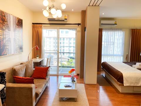 🚕1 min to MAYA🛌Luxury 1 Bedroom&🥧Kitchen🏊Pool