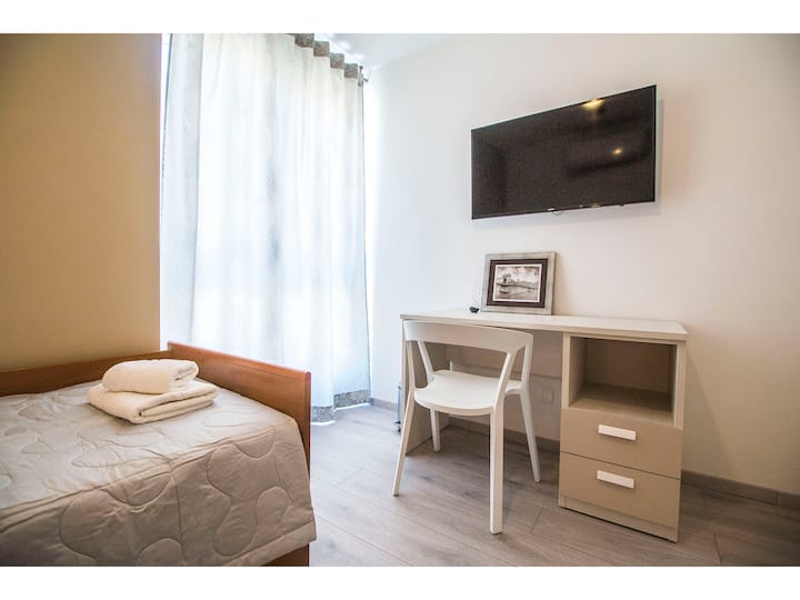 საძინებელი 1