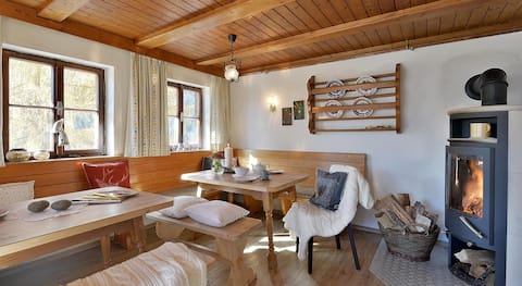 Lenzelerhof - cozy farmhouse high up on a mountain