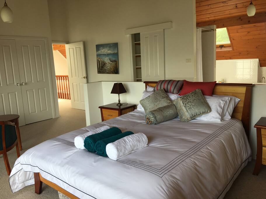 Master bedroom with lake view