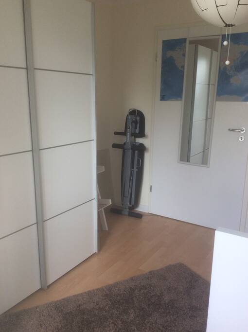 Kleiderschrank