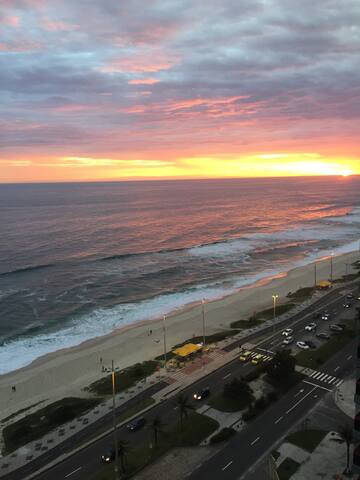 cobertura triplex frente a praia da barra,3 quarto gallery image 2