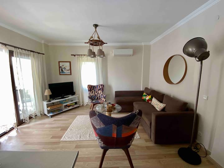 Yalıkavak Merkezde, Havuzlu Site İçErisinde Villa - Yalıkavak
