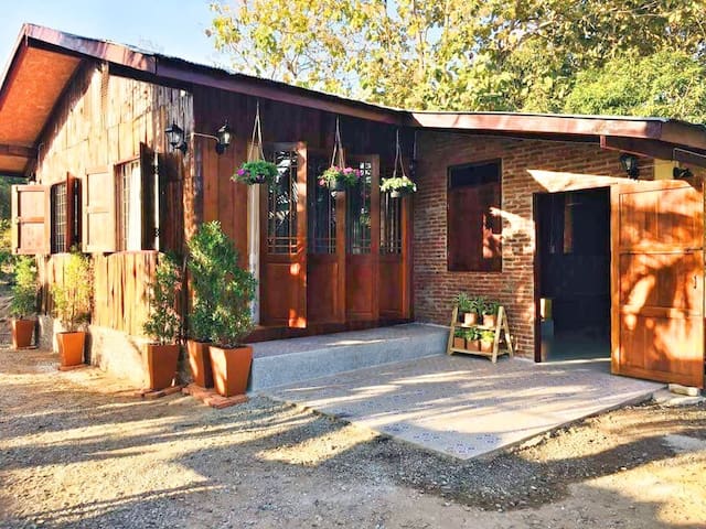 Aongtong Home Stay