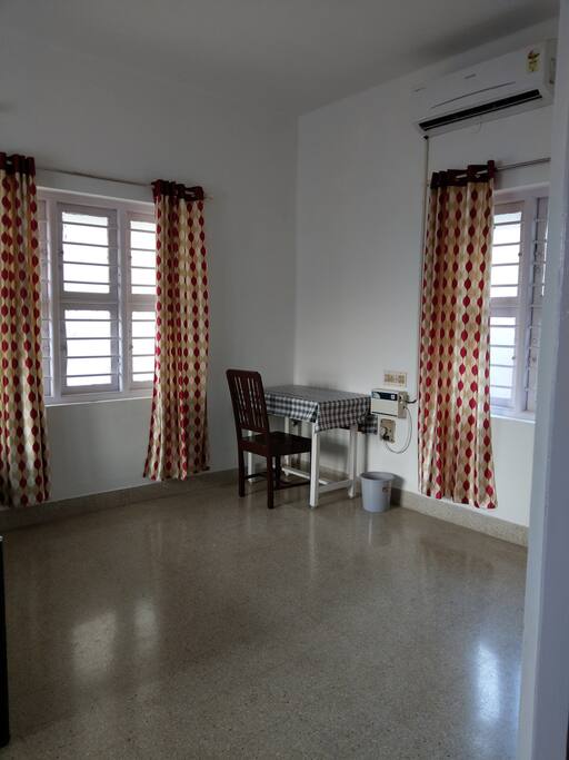 Bedroom 2 AC
