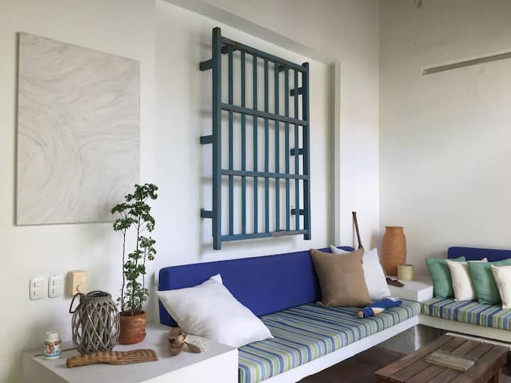 Casa-boutique En El Exclusivo Alto Del Rosario - Honda