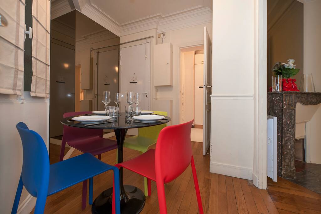 The entrance (view on the dining table & entrance door)