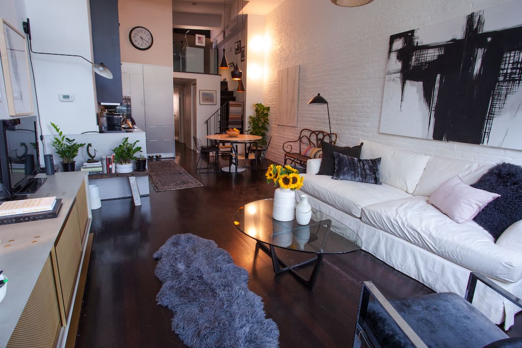 Living Room/Open Kitchen