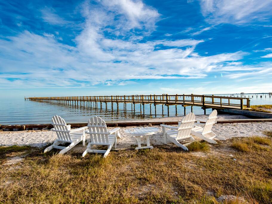 Private bay front area for Sailhouse guests