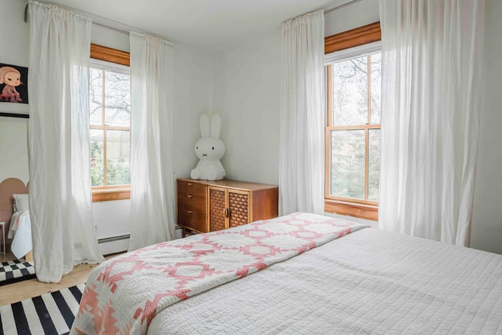 Krevat dopio "queen" me dollap të madh 