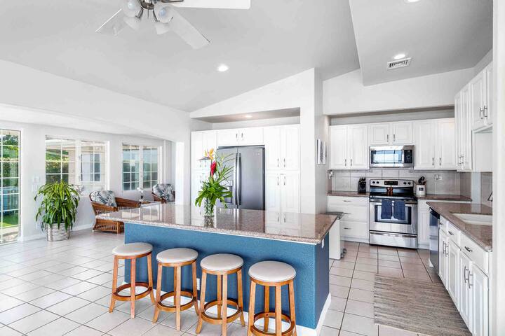 Northshore Oceanfront Home- 5 bedroom/4 bath gallery image 5