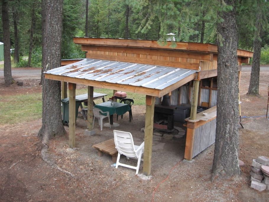 Fire pit/Cabana
