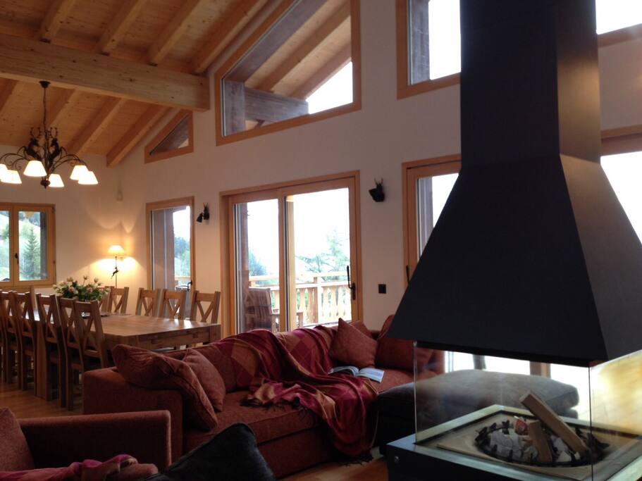 Living room - Main floor