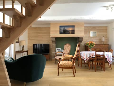Popular Airbnb listing: Very nice apartment close to the beaches. in Ille Et Vilaine