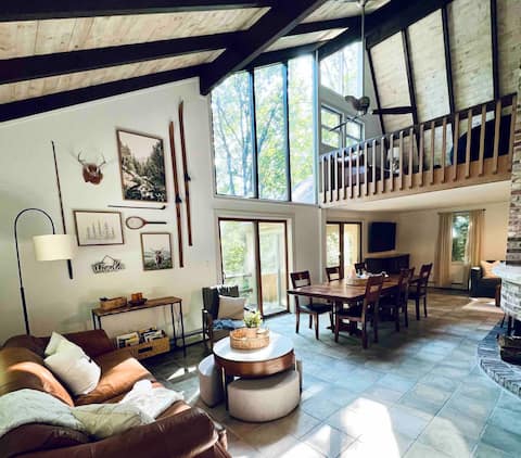 Cozy Cabin - Lake, Ski, Golf!