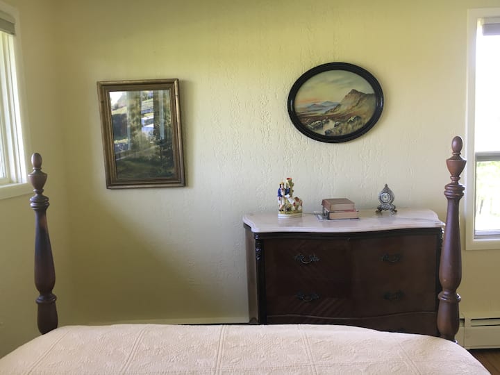 Detail bedroom 3 lying in bed