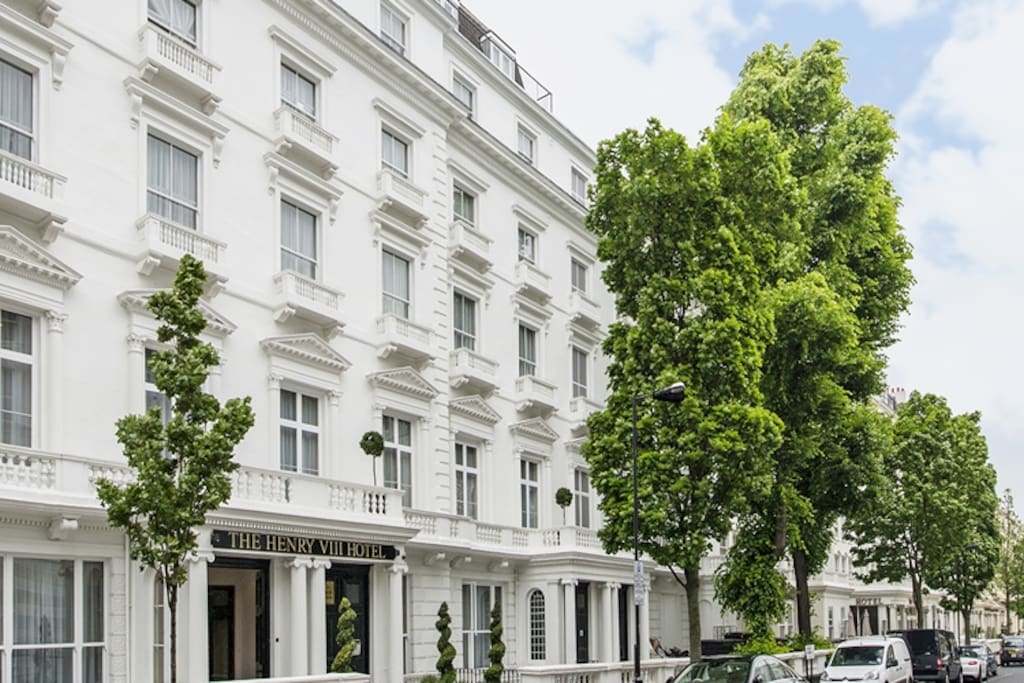 Grade A Victorian Buildings in Bayswater