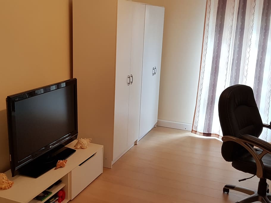 Oak Parket Floor in the second Bedroom as well