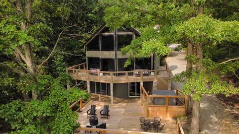 Watts Bar Lake-Waterfront Home