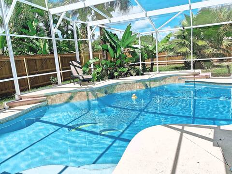 3 BDR fenced house with Heated pool