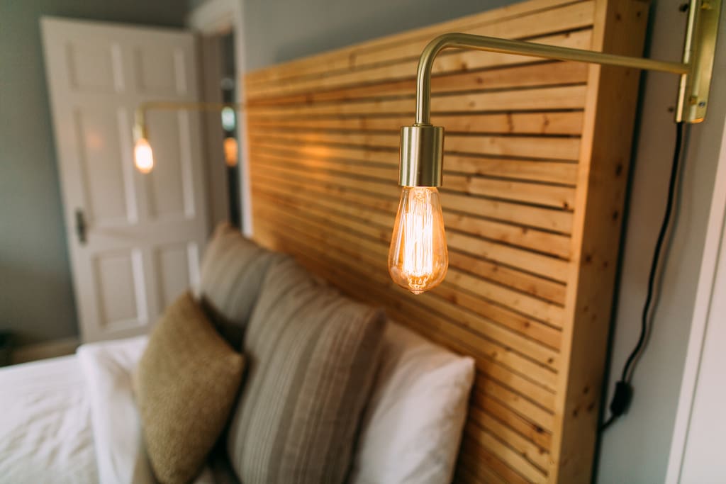 Edison bulb, bed side sconces